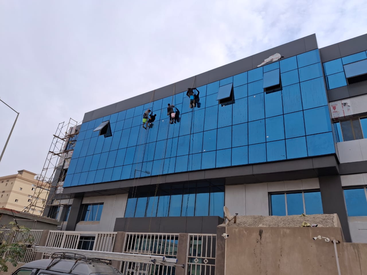 تنظيف مطابخ وحمامات